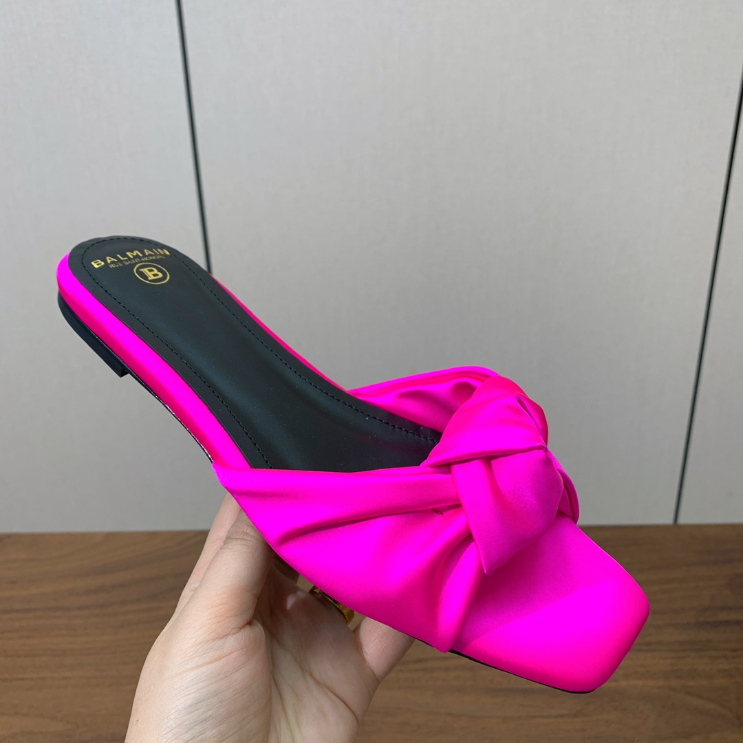 【Bal*ain】真丝平底拖鞋。愈发別致出众，无敌气场、无敌好看。鞋面定制进口真丝，牛皮垫脚。意大利进口