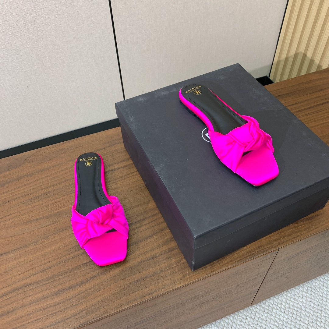 【Bal*ain】真丝平底拖鞋。愈发別致出众，无敌气场、无敌好看。鞋面定制进口真丝，牛皮垫脚。意大利进口