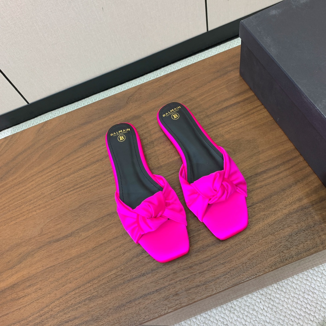 【Bal*ain】真丝平底拖鞋。愈发別致出众，无敌气场、无敌好看。鞋面定制进口真丝，牛皮垫脚。意大利进口