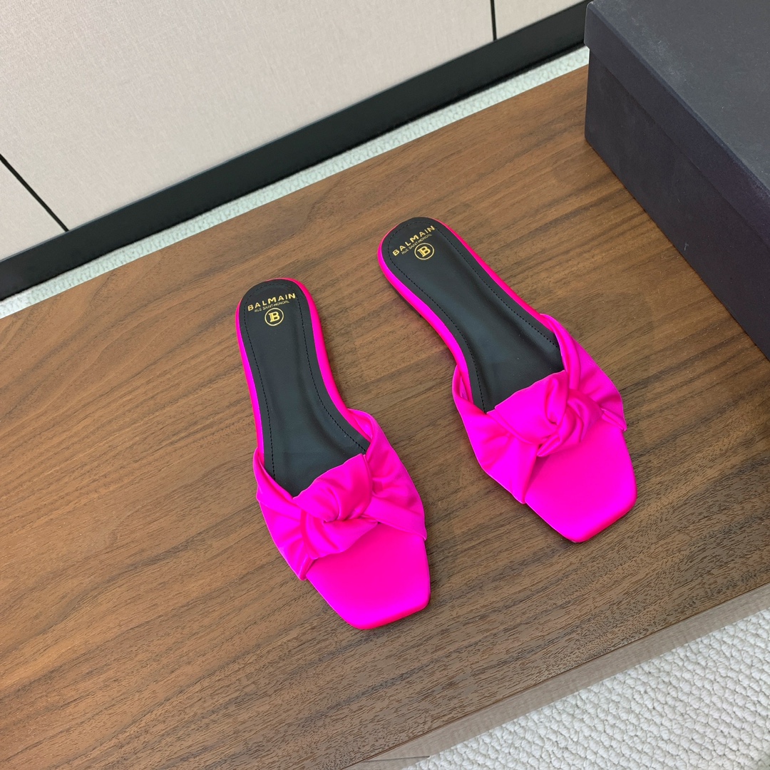 【Bal*ain】真丝平底拖鞋。愈发別致出众，无敌气场、无敌好看。鞋面定制进口真丝，牛皮垫脚。意大利进口