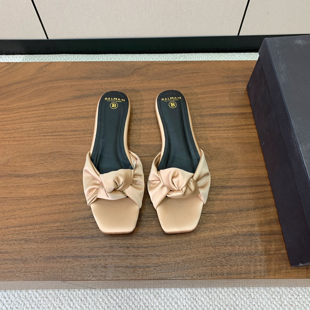【Bal*ain】真丝平底拖鞋。愈发別致出众，无敌气场、无敌好看。鞋面定制进口真丝，牛皮垫脚。意大利进口