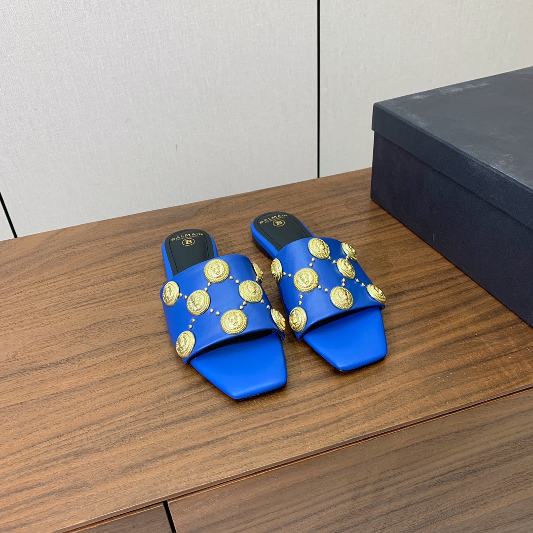 【Bal*ain】平底拖鞋。愈发別致出众，无敌气场、无敌好看。鞋面定制牛皮，原版开模饰扣。牛皮垫脚。意大