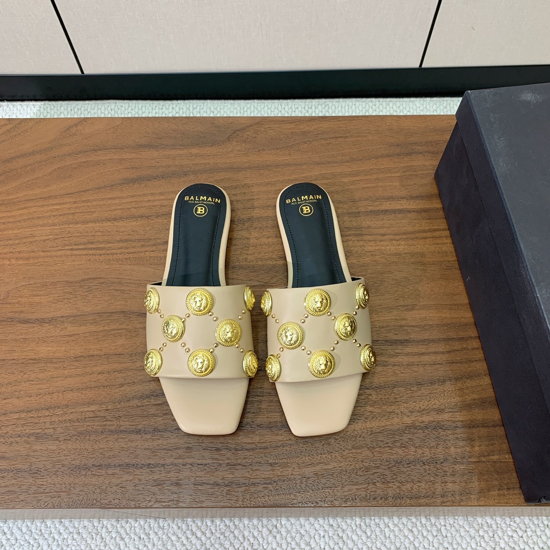 【Bal*ain】平底拖鞋。愈发別致出众，无敌气场、无敌好看。鞋面定制牛皮，原版开模饰扣。牛皮垫脚。意大