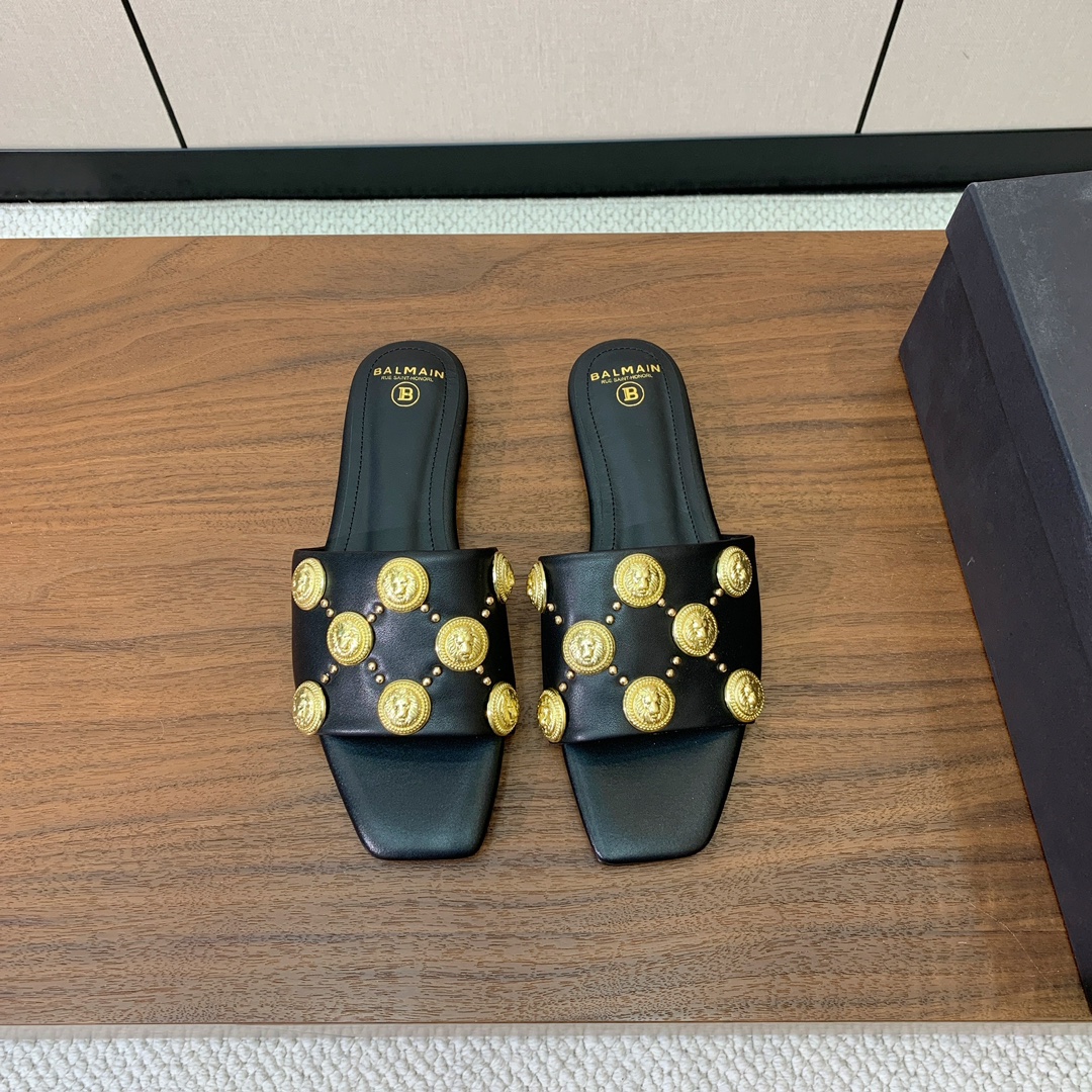 【Bal*ain】平底拖鞋。愈发別致出众，无敌气场、无敌好看。鞋面定制牛皮，原版开模饰扣。牛皮垫脚。意大