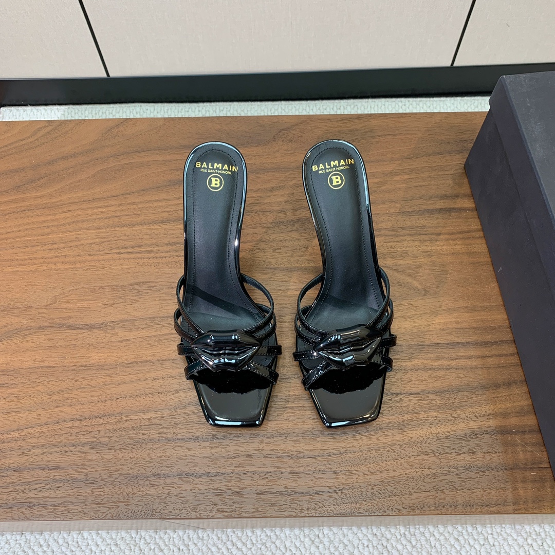 【Bal*ain】鱼嘴高跟拖鞋。愈发別致出众，无敌气场、无敌好看。鞋面漆皮，牛皮垫脚。意大利进口真皮大底