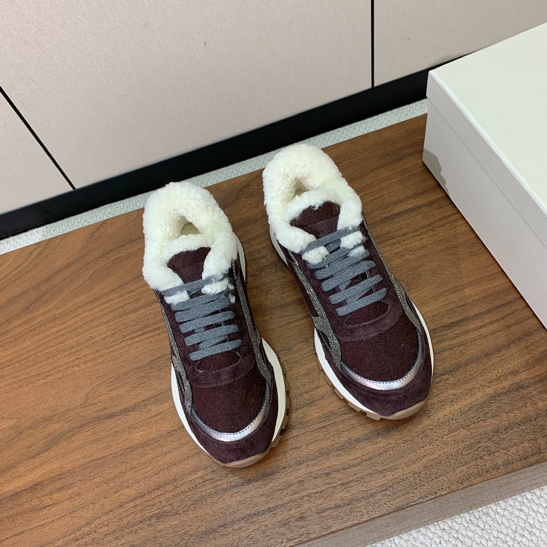 【Brunell* Cucinell*】羊毛里休闲运动鞋。鞋面采用进口牛绒，羊毛内里，原版开模大底！上脚