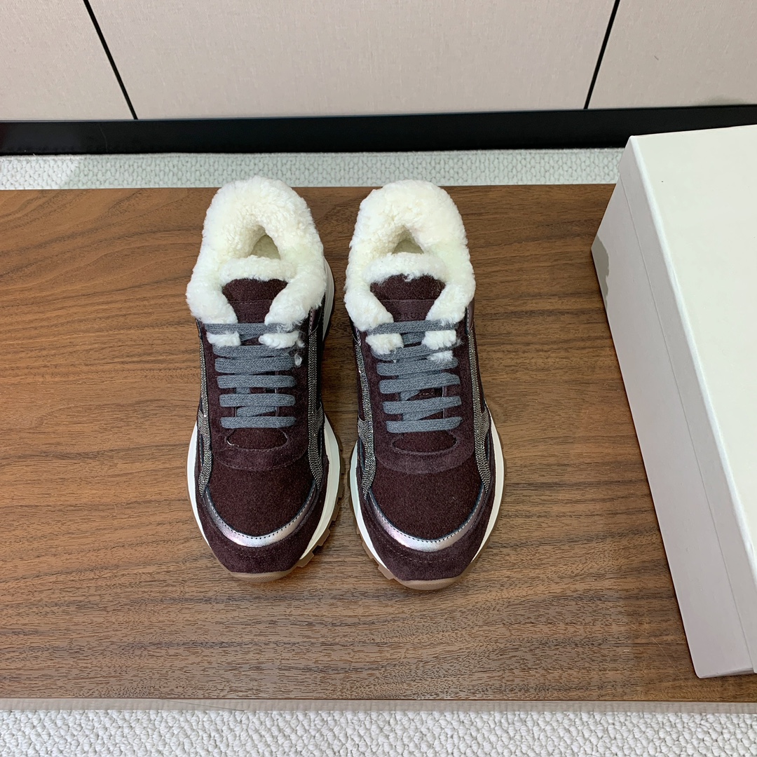 【Brunell* Cucinell*】羊毛里休闲运动鞋。鞋面采用进口牛绒，羊毛内里，原版开模大底！上脚