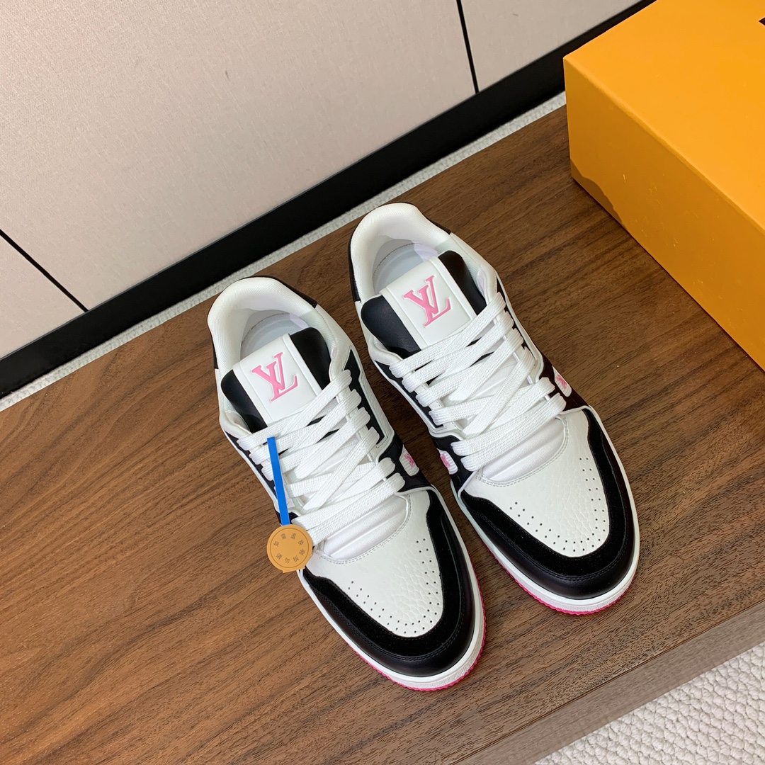 顶级品质🔸L*****V🔸TRAINER最好看的运动鞋。原版1:1精准复刻、细节很无敌、诚意满满、进口定