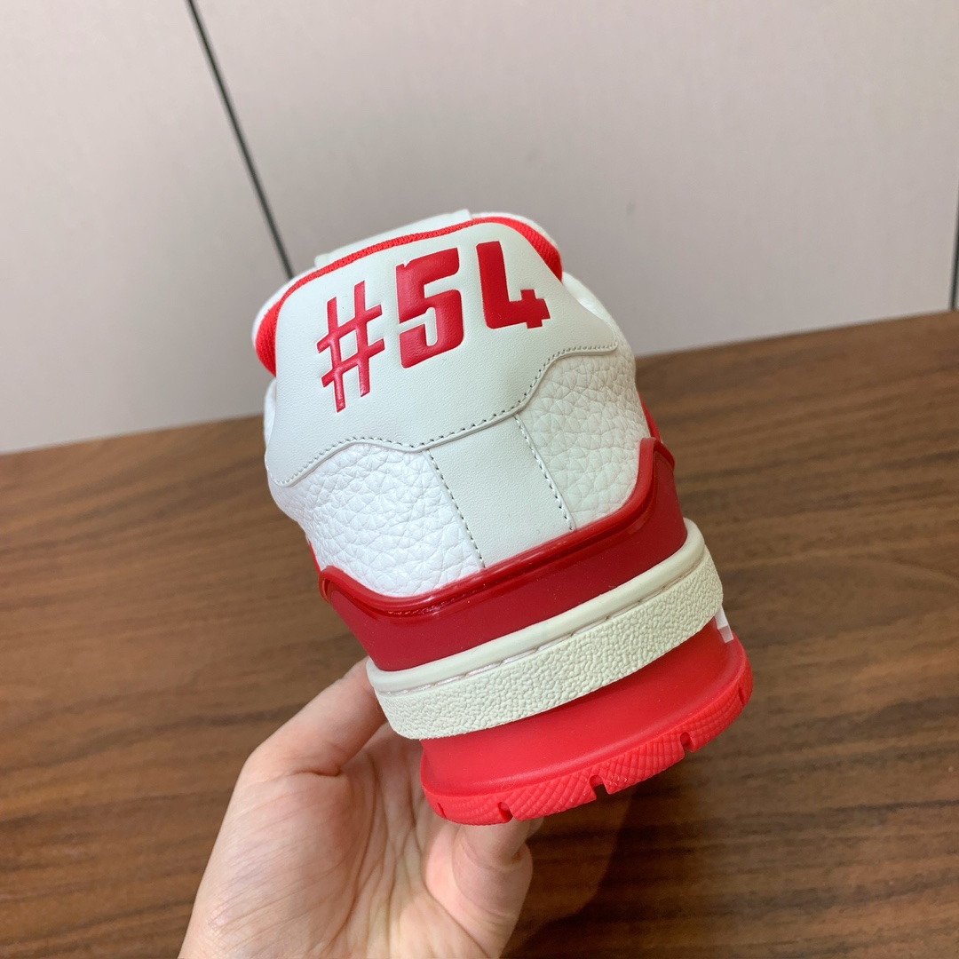 顶级品质🔸L*****V🔸TRAINER最好看的运动鞋。原版1:1精准复刻、细节很无敌、诚意满满、进口定