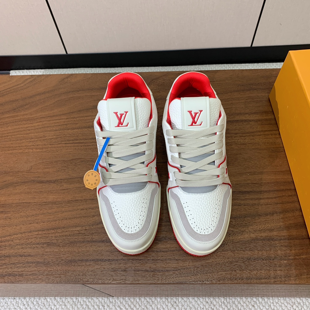 顶级品质🔸L*****V🔸TRAINER最好看的运动鞋。原版1:1精准复刻、细节很无敌、诚意满满、进口定