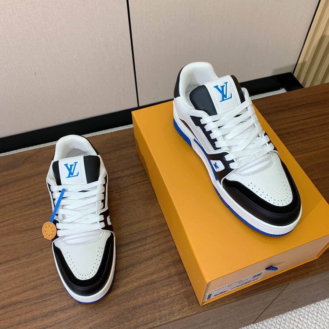 顶级品质🔸L*****V🔸TRAINER最好看的运动鞋。原版1:1精准复刻、细节很无敌、诚意满满、进口定