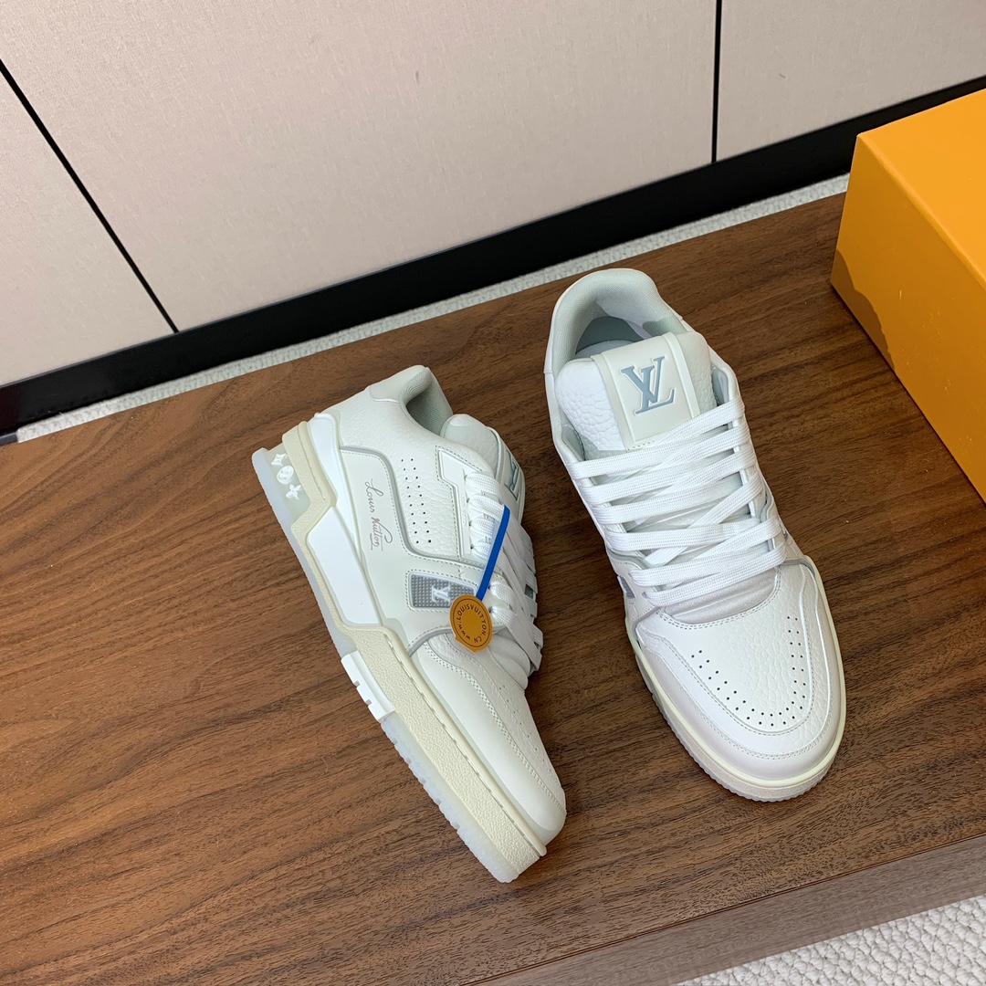 顶级品质🔸L*****V🔸TRAINER最好看的运动鞋。原版1:1精准复刻、细节很无敌、诚意满满、进口定