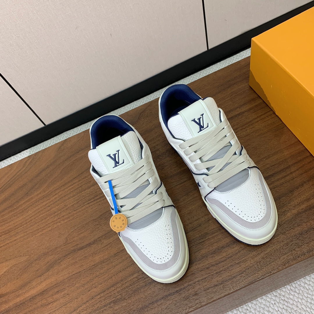 顶级品质🔸L*****V🔸TRAINER最好看的运动鞋。原版1:1精准复刻、细节很无敌、诚意满满、进口定