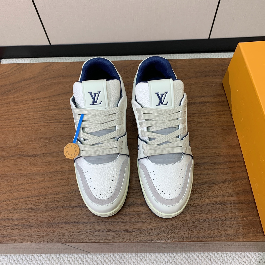 顶级品质🔸L*****V🔸TRAINER最好看的运动鞋。原版1:1精准复刻、细节很无敌、诚意满满、进口定