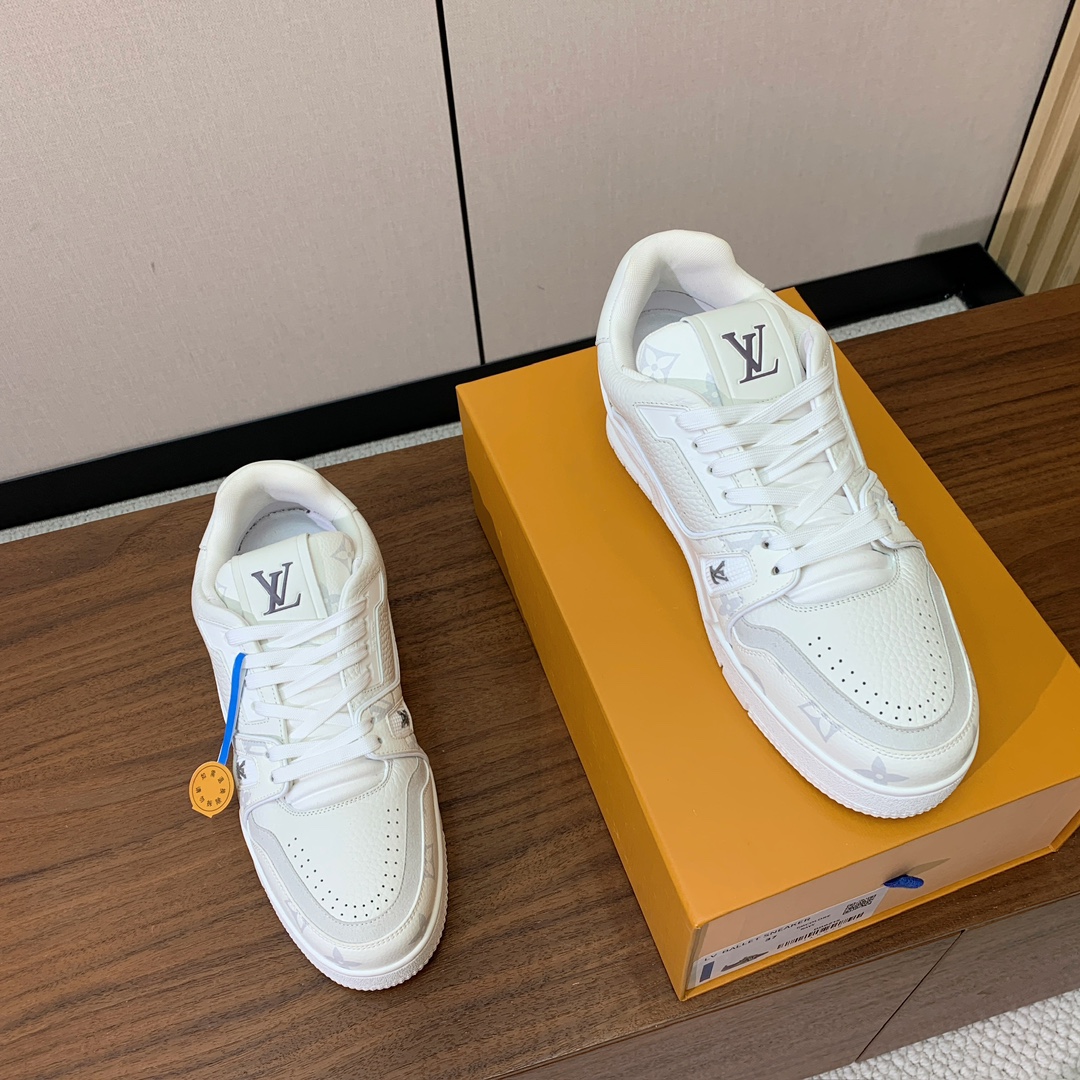 顶级品质🔸L*****V🔸TRAINER最好看的运动鞋。原版1:1精准复刻、细节很无敌、诚意满满、进口定