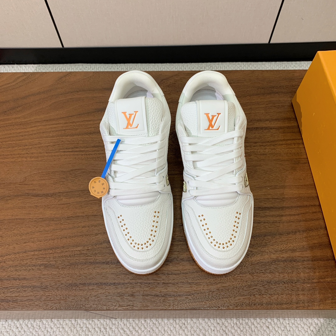 顶级品质🔸L*****V🔸TRAINER最好看的运动鞋。原版1:1精准复刻、细节很无敌、诚意满满、进口定