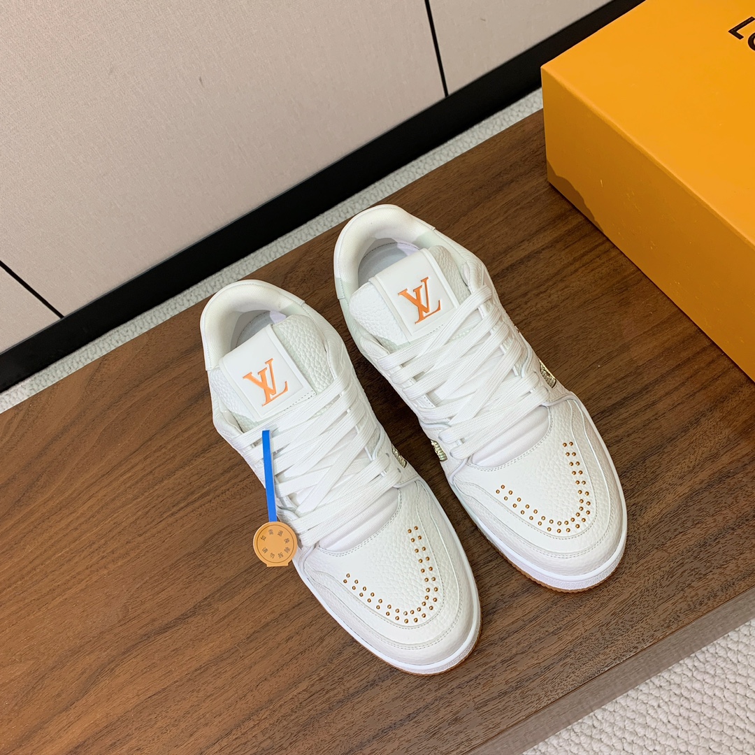顶级品质🔸L*****V🔸TRAINER最好看的运动鞋。原版1:1精准复刻、细节很无敌、诚意满满、进口定