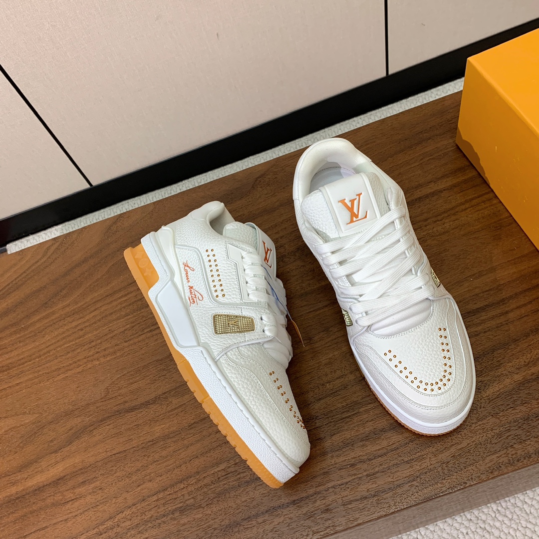 顶级品质🔸L*****V🔸TRAINER最好看的运动鞋。原版1:1精准复刻、细节很无敌、诚意满满、进口定