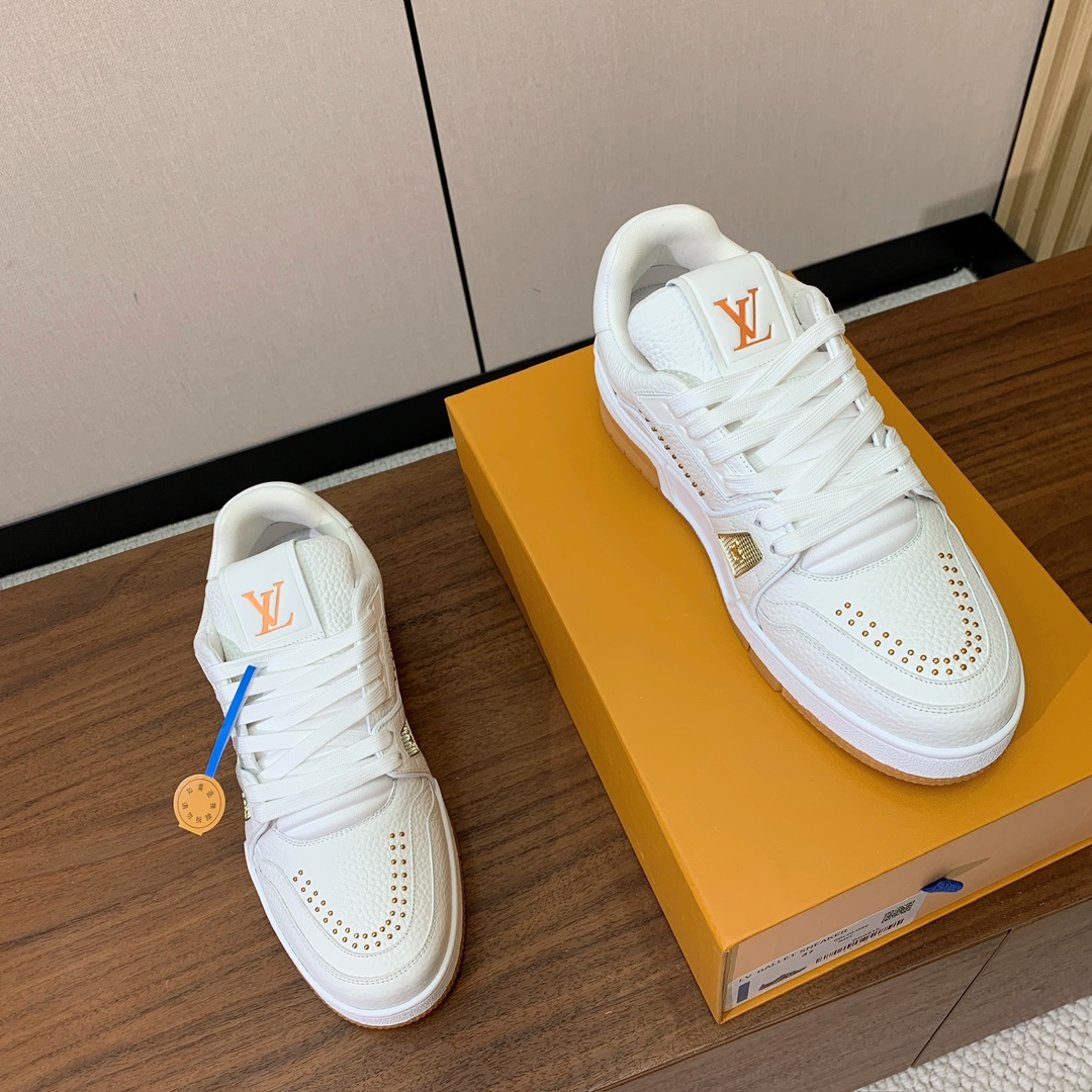 顶级品质🔸L*****V🔸TRAINER最好看的运动鞋。原版1:1精准复刻、细节很无敌、诚意满满、进口定