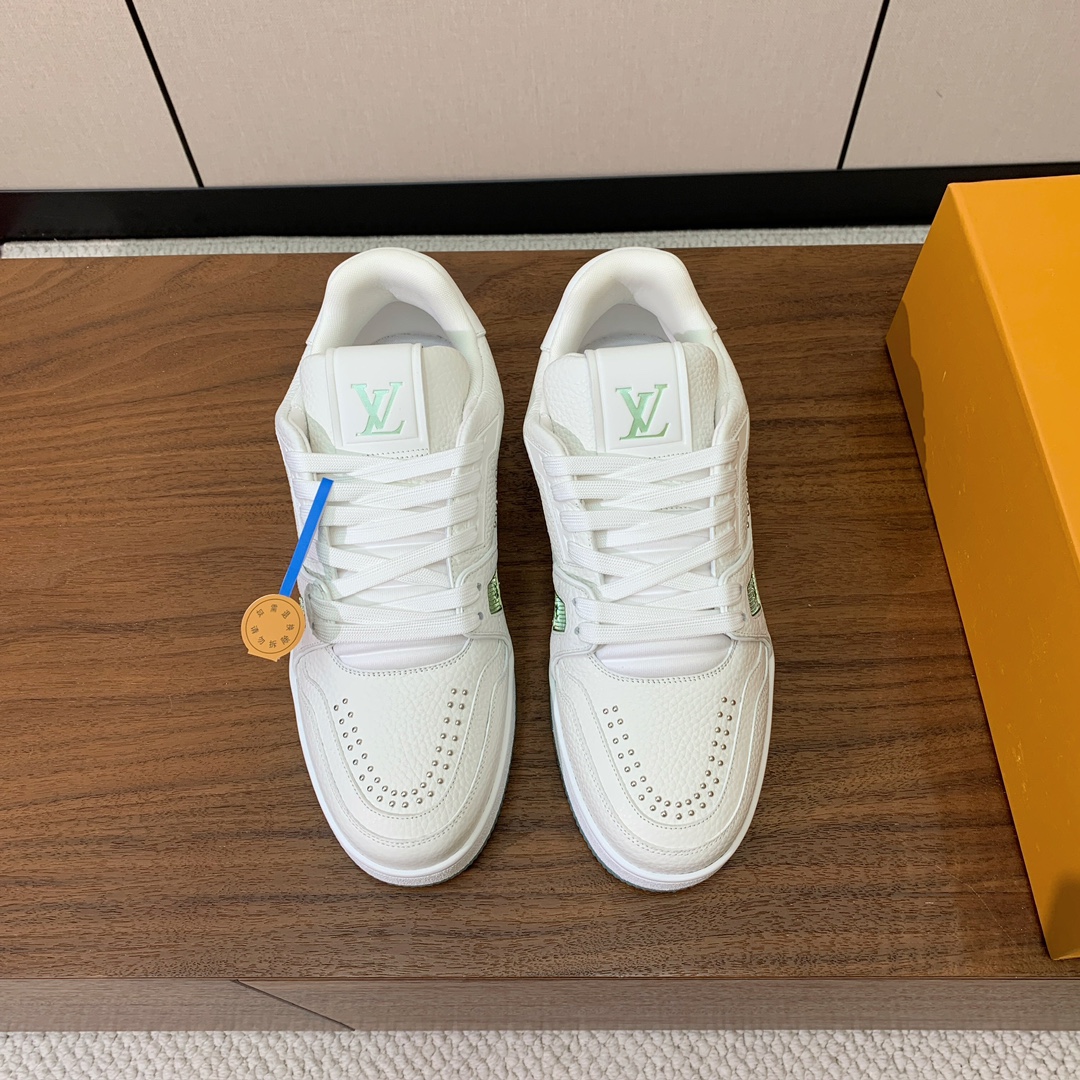 顶级品质🔸L*****V🔸TRAINER最好看的运动鞋。原版1:1精准复刻、细节很无敌、诚意满满、进口定