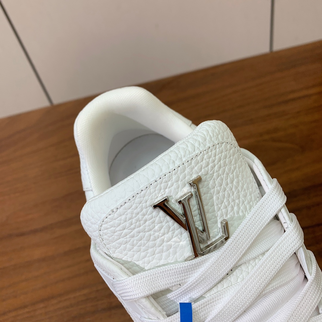 顶级品质🔸L*****V🔸TRAINER最好看的运动鞋。原版1:1精准复刻、细节很无敌、诚意满满、进口定
