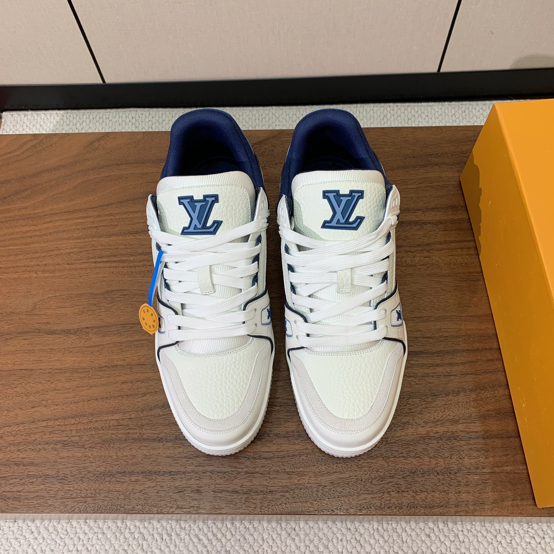 顶级品质🔸L*****V🔸TRAINER最好看的运动鞋。原版1:1精准复刻、细节很无敌、诚意满满、进口定