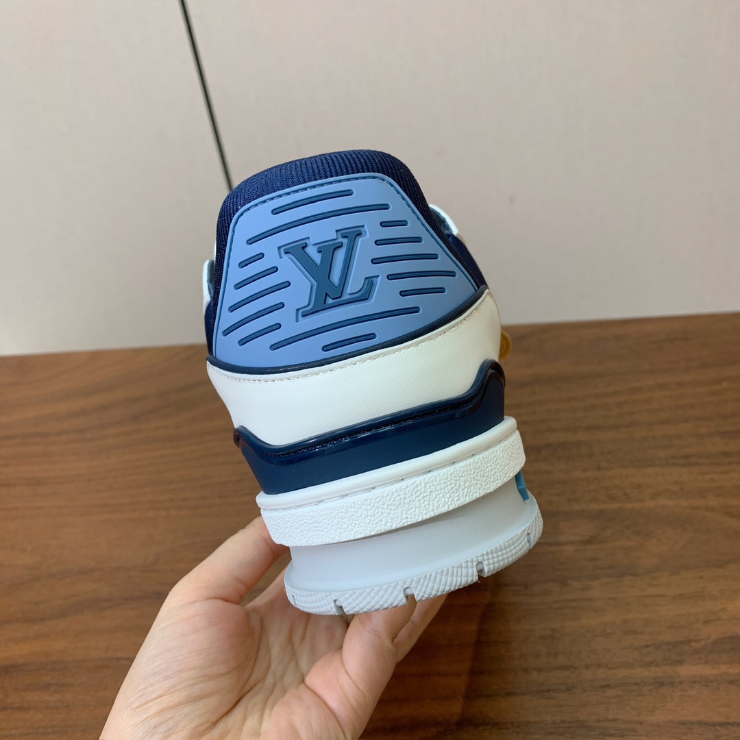 顶级品质🔸L*****V🔸TRAINER最好看的运动鞋。原版1:1精准复刻、细节很无敌、诚意满满、进口定