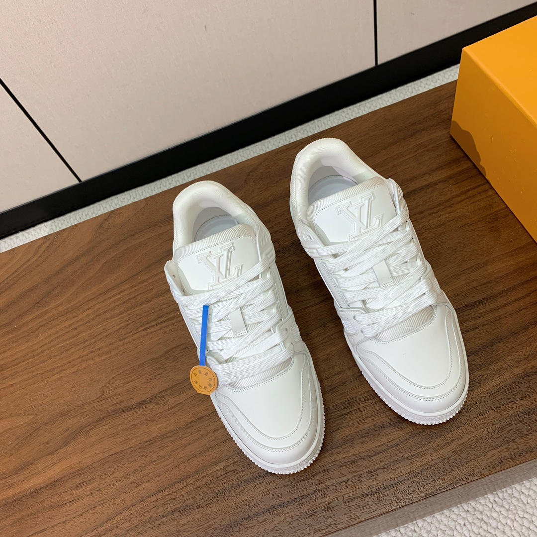 顶级品质🔸L*****V🔸TRAINER最好看的运动鞋。原版1:1精准复刻、细节很无敌、诚意满满、进口定