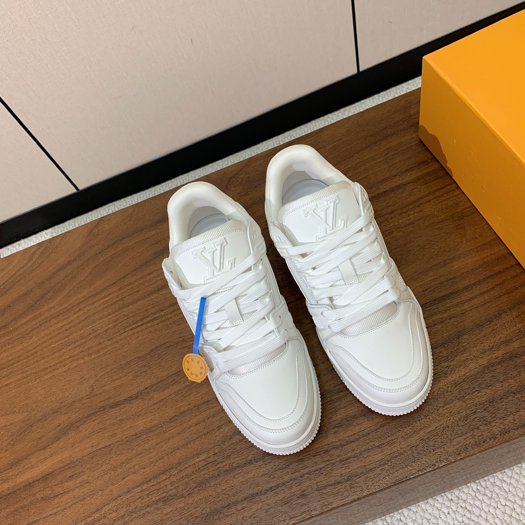顶级品质🔸L*****V🔸TRAINER最好看的运动鞋。原版1:1精准复刻、细节很无敌、诚意满满、进口定
