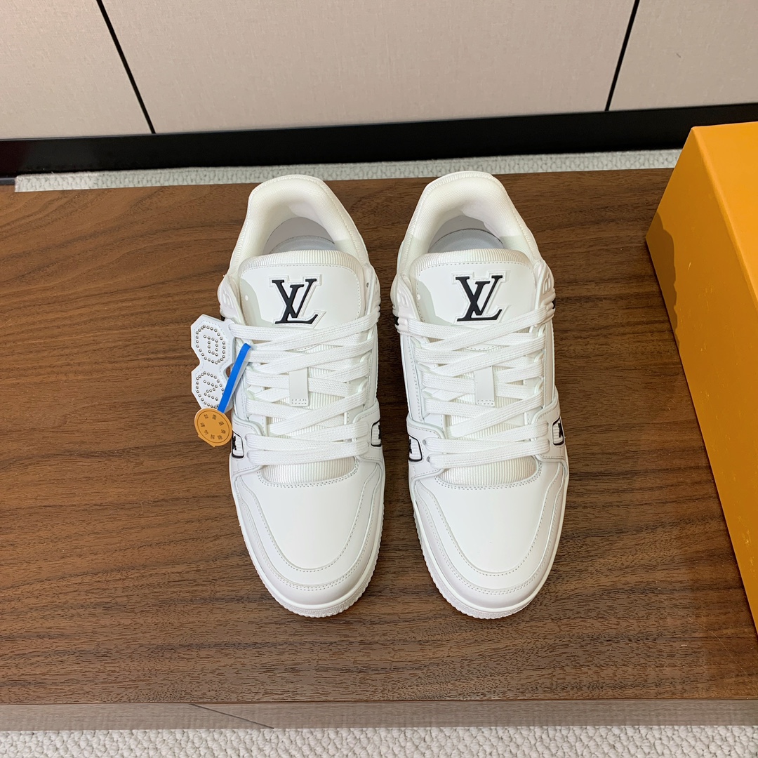 NO:723040,Top quality L*****VTRAINER's best-looking sneakers. Original 1:1 accurate reproduction, invincible details, full of sincerity, imported custom-made original cowhide, materials. The same packaging method as the original, 100% restoration of details, private model customization of the original one-piece TPU outsole, different from other brands, without the original, you can't achieve this effect. Sizes for women 35-40 (40 customized, non-refundable), male 38-46 (38, 46 customized, non-refundable)  batch,casual shoes/sports shoes,sneakers,cowhide19860909顶级品质L*****VTRAINER最好看的运动鞋.原版1:1精准复刻、细节很无敌、诚意满满、进口定制原版牛皮,材料.原版一致套包做法,细节百分百还原、私模定制原版一体成型TPU大底、区别于别家、没有原版是开不出这效果. 码数女35-40（40定制不退换） 男38-46（38、46定做不退换） 批,休闲鞋/运动鞋,sneakers,cowhide,Women's Shoes