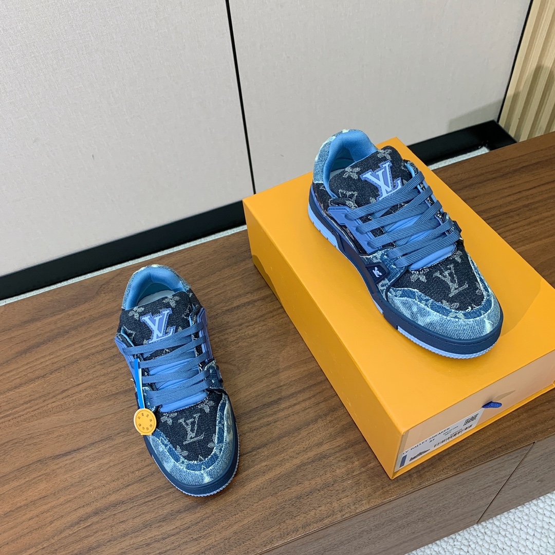 顶级品质🔸L*****V🔸TRAINER最好看的运动鞋。原版1:1精准复刻、细节很无敌、诚意满满、进口定