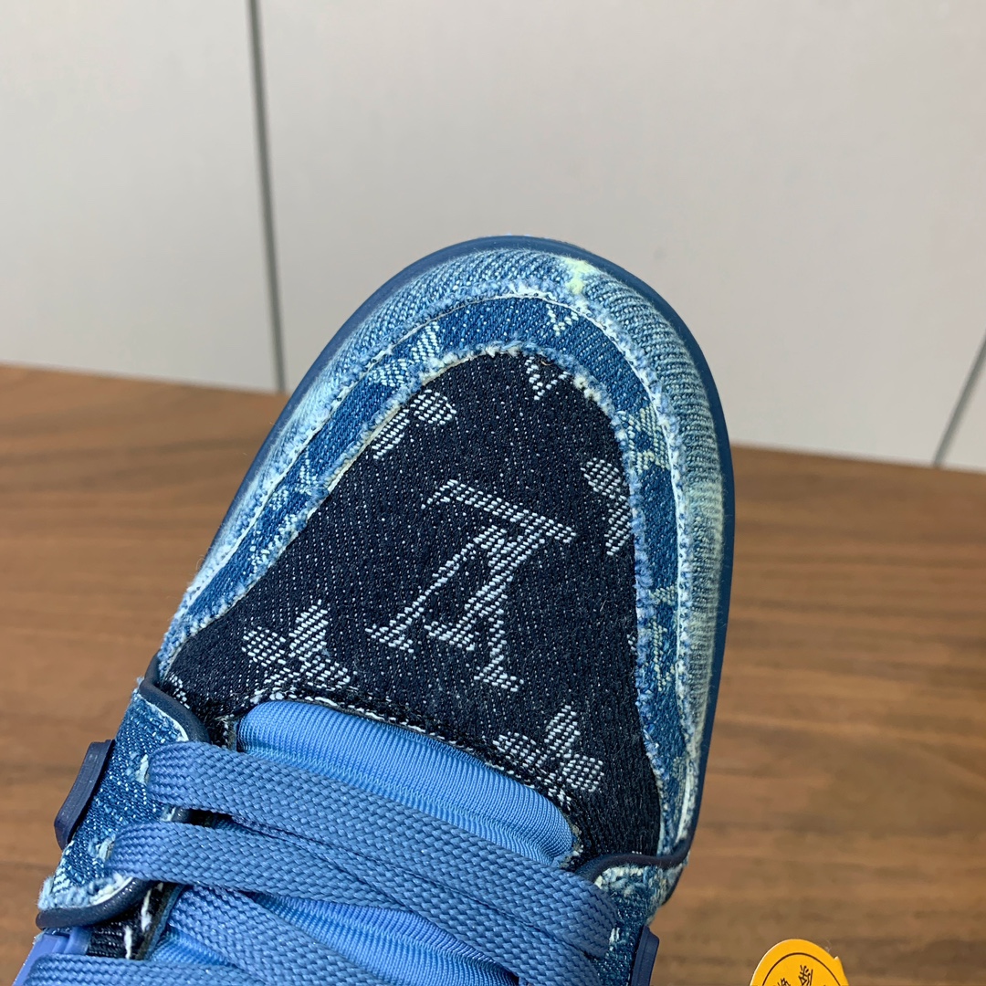 顶级品质🔸L*****V🔸TRAINER最好看的运动鞋。原版1:1精准复刻、细节很无敌、诚意满满、进口定