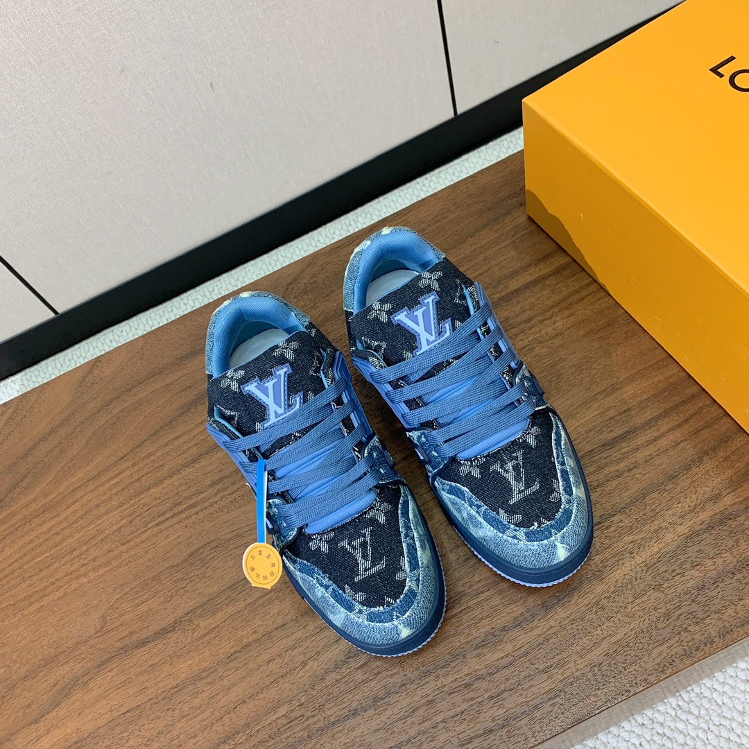 顶级品质🔸L*****V🔸TRAINER最好看的运动鞋。原版1:1精准复刻、细节很无敌、诚意满满、进口定