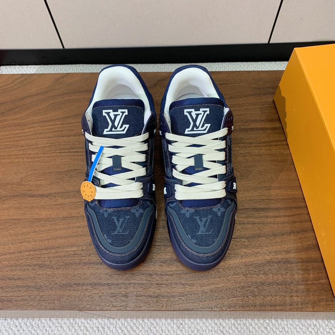 顶级品质🔸L*****V🔸TRAINER最好看的运动鞋。原版1:1精准复刻、细节很无敌、诚意满满、进口定