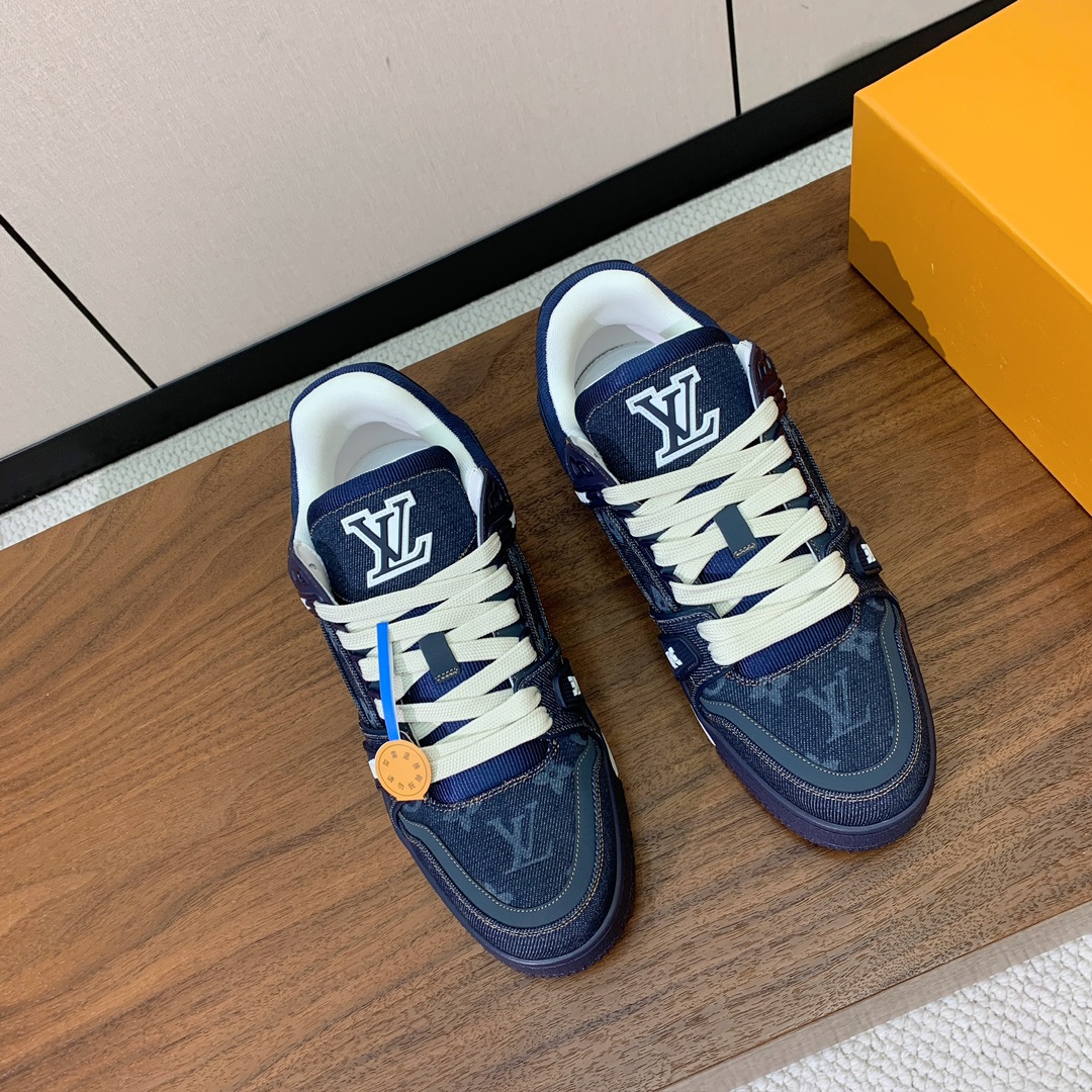 顶级品质🔸L*****V🔸TRAINER最好看的运动鞋。原版1:1精准复刻、细节很无敌、诚意满满、进口定