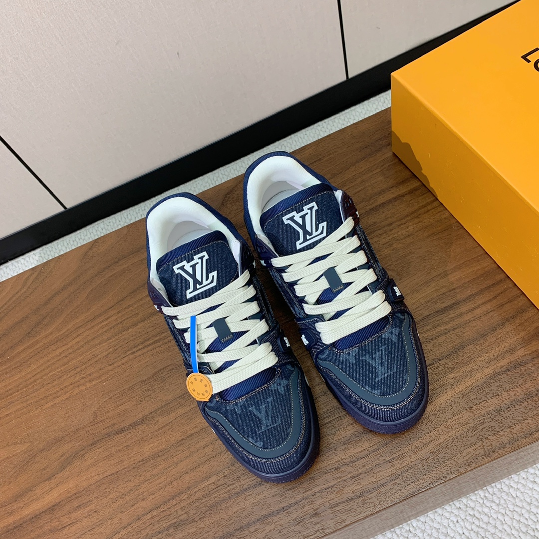 顶级品质🔸L*****V🔸TRAINER最好看的运动鞋。原版1:1精准复刻、细节很无敌、诚意满满、进口定