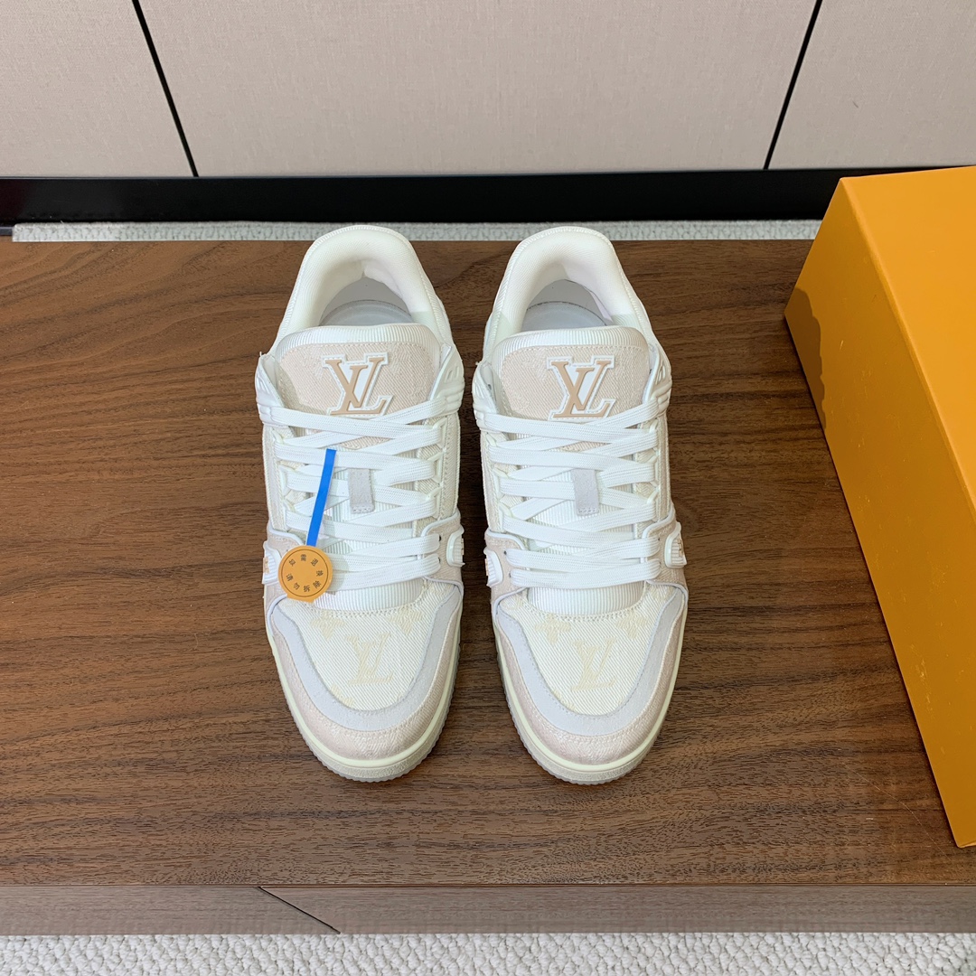 顶级品质🔸L*****V🔸TRAINER最好看的运动鞋。原版1:1精准复刻、细节很无敌、诚意满满、进口定