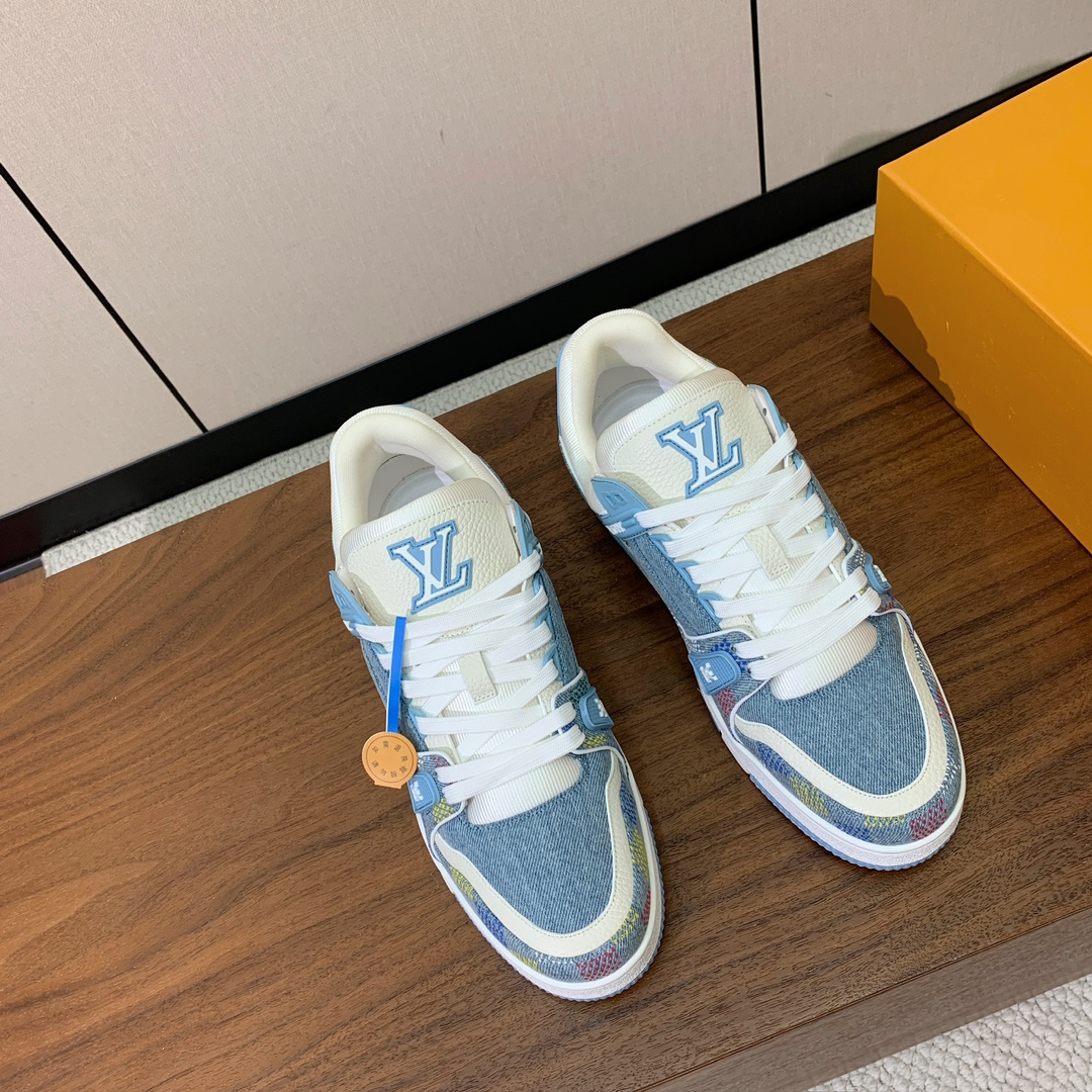 顶级品质🔸L*****V🔸TRAINER最好看的运动鞋。原版1:1精准复刻、细节很无敌、诚意满满、进口定