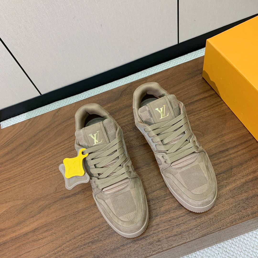顶级品质🔸L*****V🔸TRAINER最好看的运动鞋。原版1:1精准复刻、细节很无敌、诚意满满、进口定