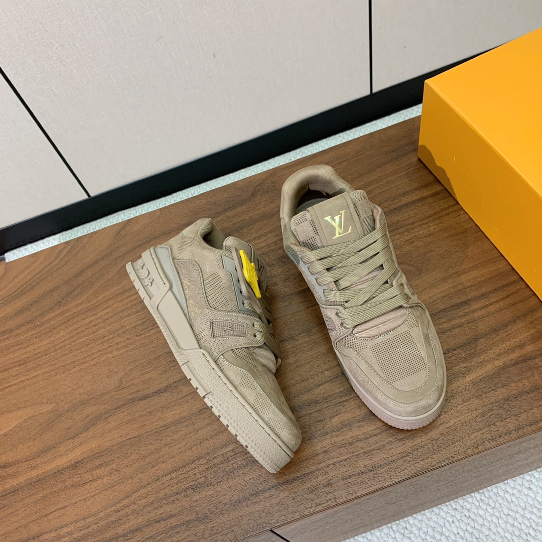 顶级品质🔸L*****V🔸TRAINER最好看的运动鞋。原版1:1精准复刻、细节很无敌、诚意满满、进口定