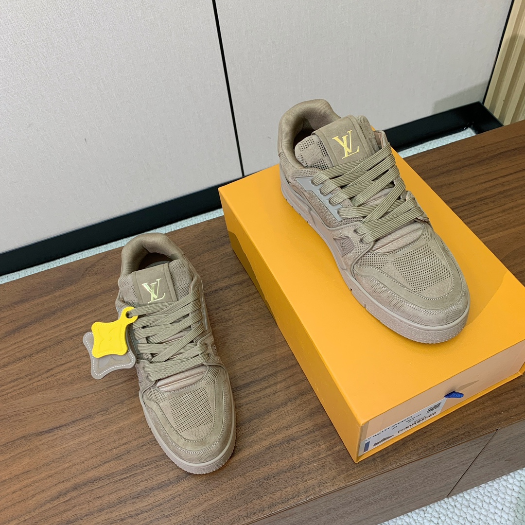顶级品质🔸L*****V🔸TRAINER最好看的运动鞋。原版1:1精准复刻、细节很无敌、诚意满满、进口定