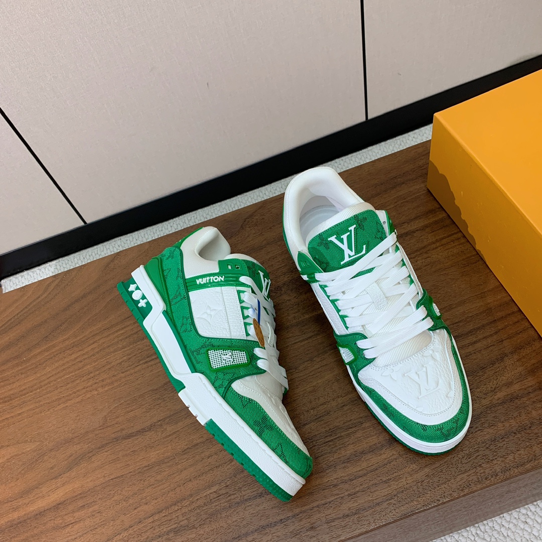 顶级品质🔸L*****V🔸TRAINER最好看的运动鞋。原版1:1精准复刻、细节很无敌、诚意满满、进口定