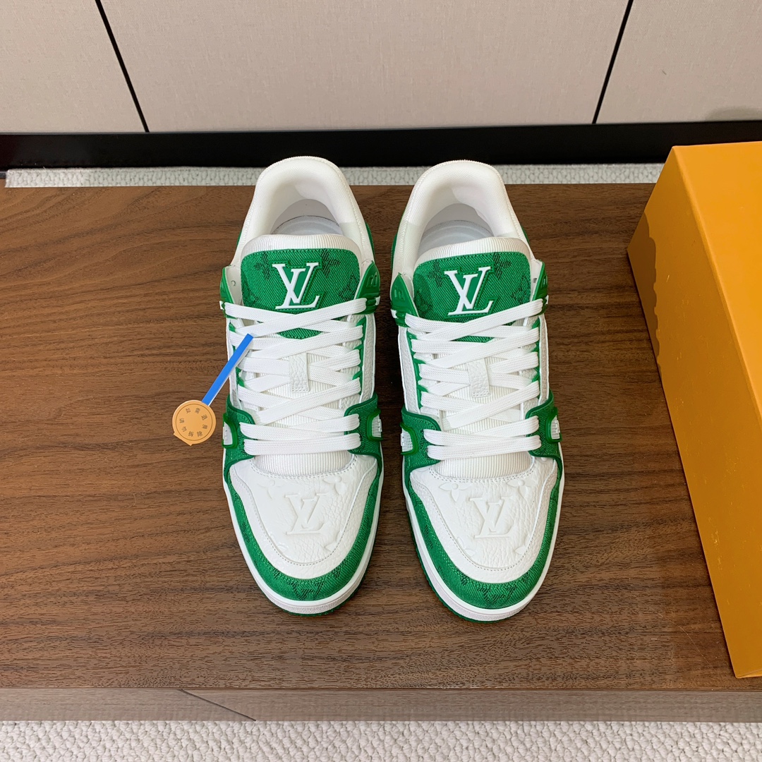 顶级品质🔸L*****V🔸TRAINER最好看的运动鞋。原版1:1精准复刻、细节很无敌、诚意满满、进口定