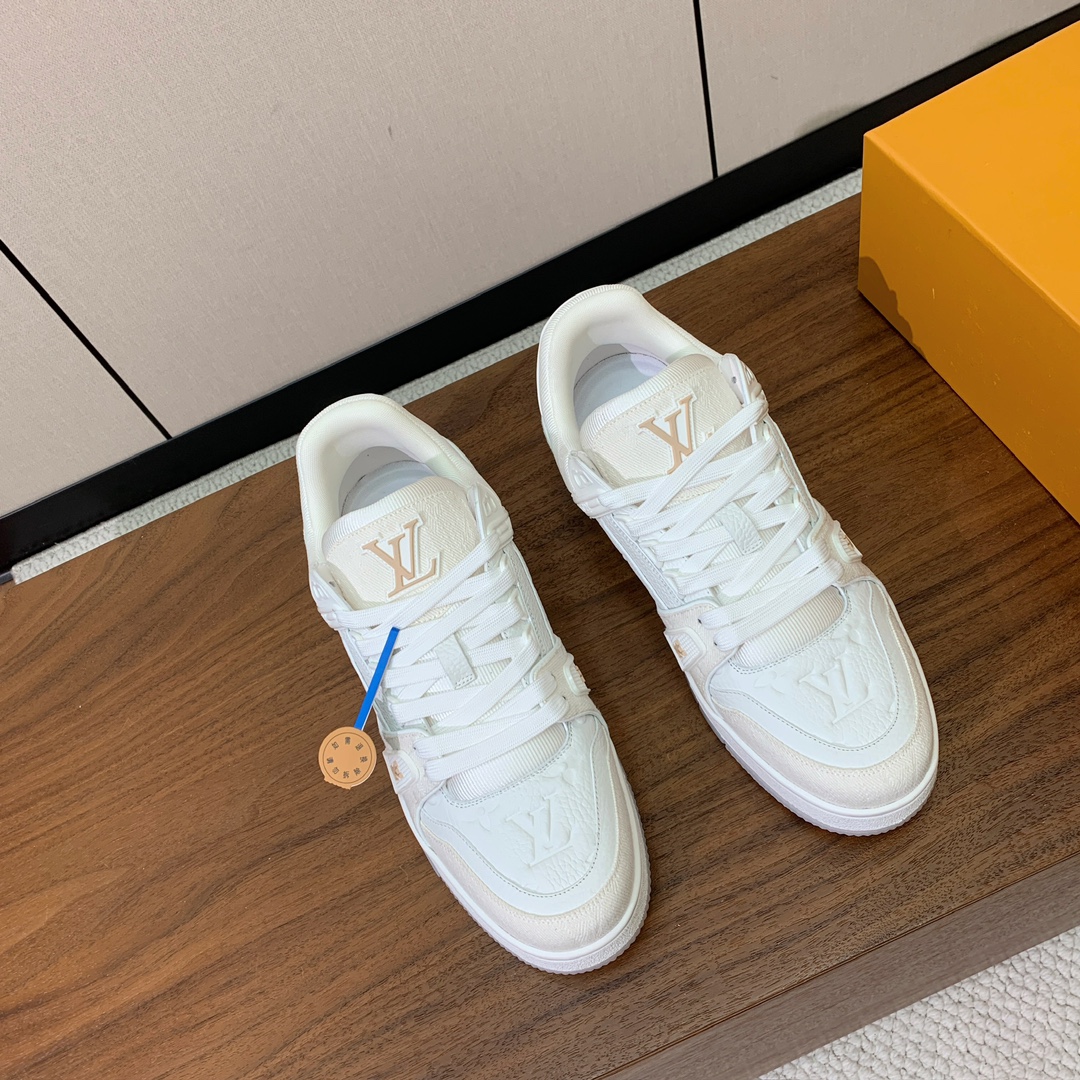 顶级品质🔸L*****V🔸TRAINER最好看的运动鞋。原版1:1精准复刻、细节很无敌、诚意满满、进口定