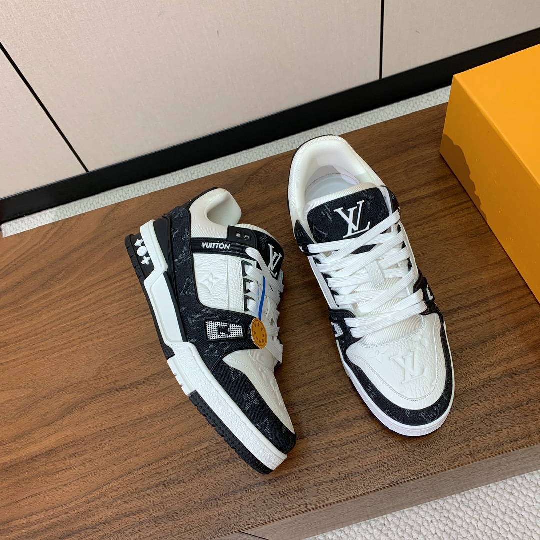 顶级品质🔸L*****V🔸TRAINER最好看的运动鞋。原版1:1精准复刻、细节很无敌、诚意满满、进口定