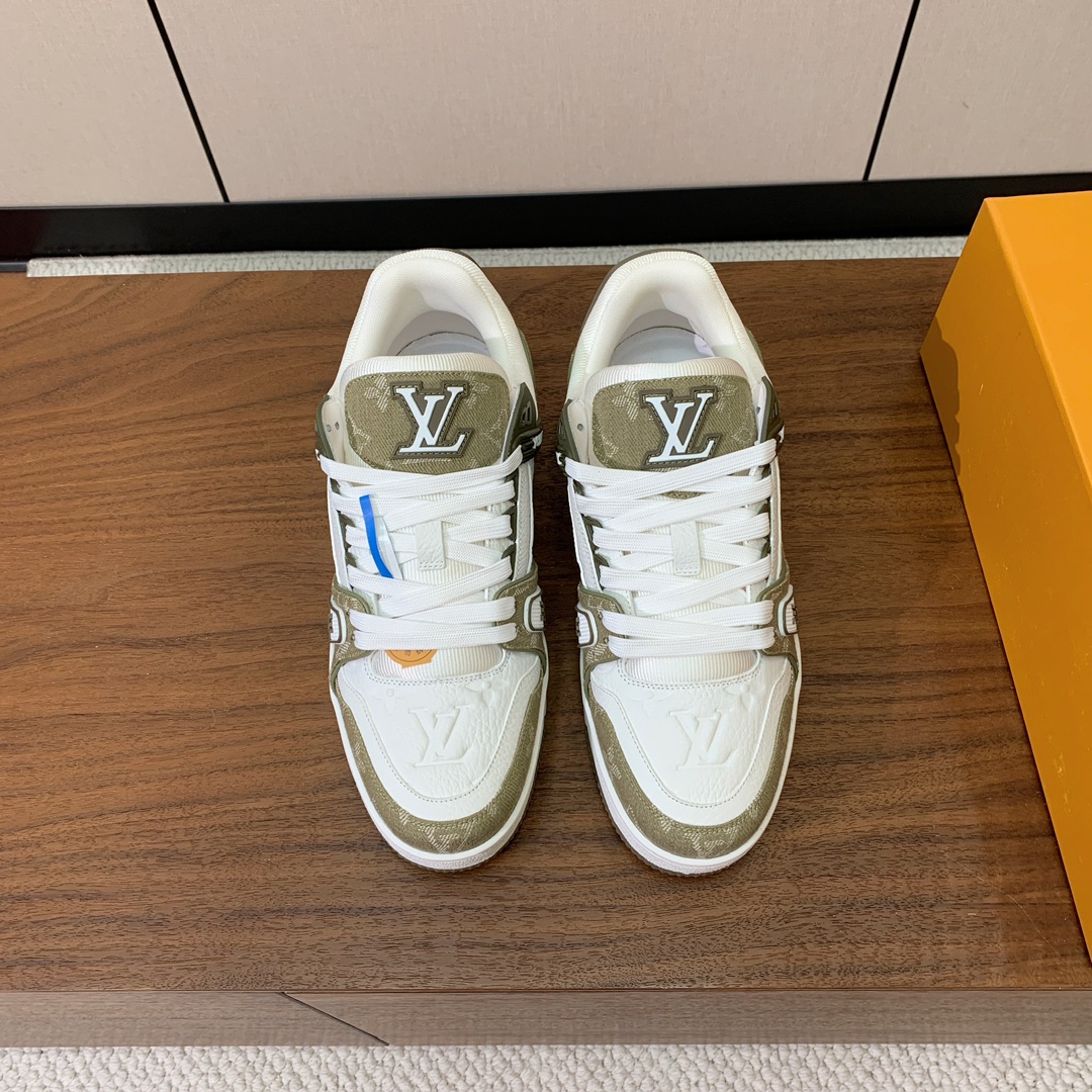 顶级品质🔸L*****V🔸TRAINER最好看的运动鞋。原版1:1精准复刻、细节很无敌、诚意满满、进口定