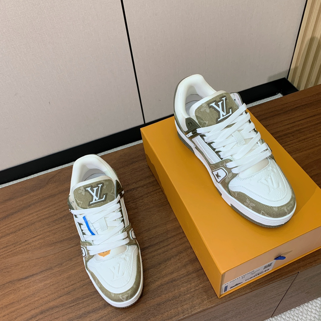 顶级品质🔸L*****V🔸TRAINER最好看的运动鞋。原版1:1精准复刻、细节很无敌、诚意满满、进口定