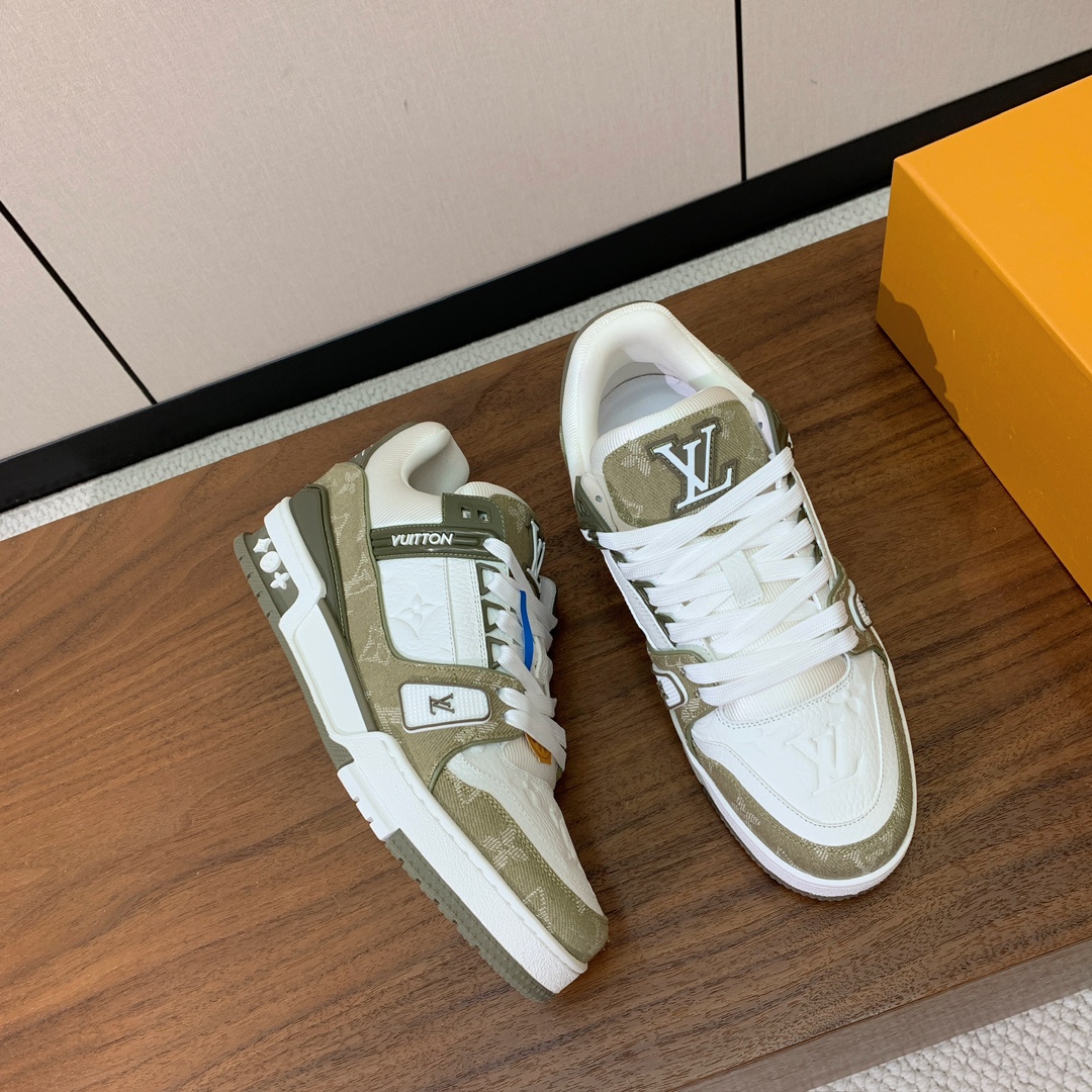 顶级品质🔸L*****V🔸TRAINER最好看的运动鞋。原版1:1精准复刻、细节很无敌、诚意满满、进口定