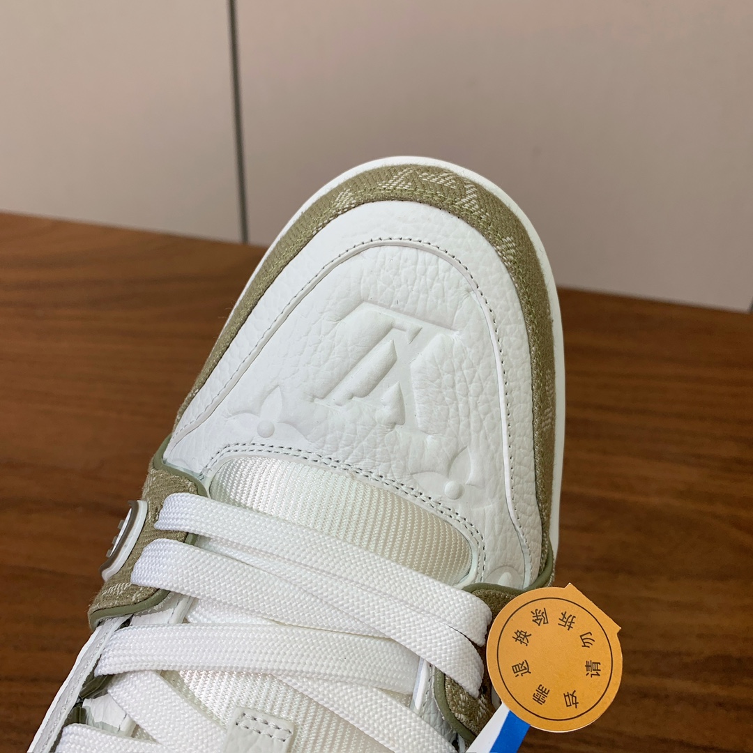 顶级品质🔸L*****V🔸TRAINER最好看的运动鞋。原版1:1精准复刻、细节很无敌、诚意满满、进口定