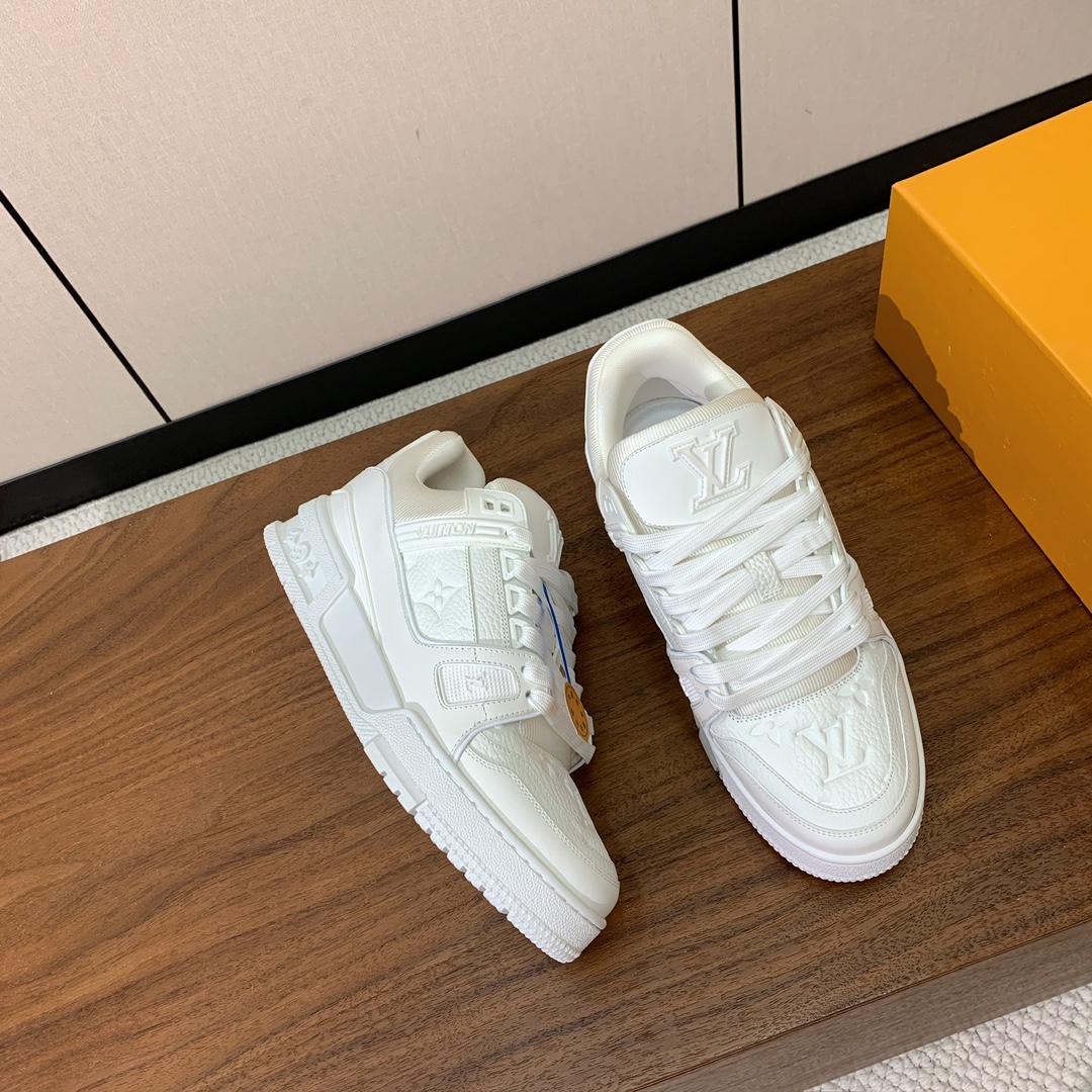 顶级品质🔸L*****V🔸TRAINER最好看的运动鞋。原版1:1精准复刻、细节很无敌、诚意满满、进口定